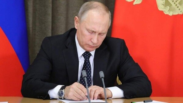 Путин подписал указ о специальных экономических мерах0