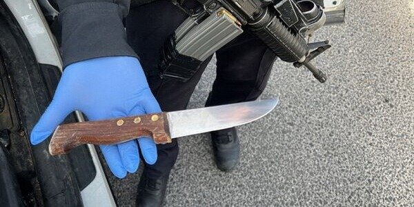 Подозрение на теракт: полицейский получил ножевое ранение в Восточном Иерусалиме0