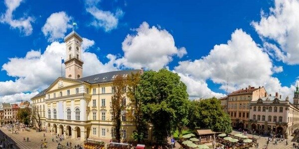 Украинский Вавилон: репортаж из города, к которому приближается враг0