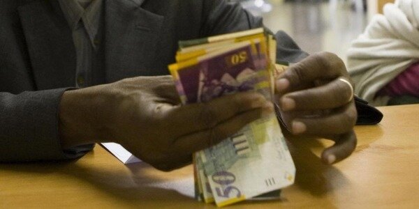 Израильтяне получили за работу в марте рекордную сумму зарплат0