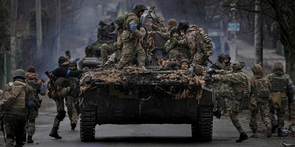 Появились спутниковые снимки новой братской могилы в Буче0