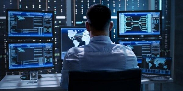 После теракта в Беэр-Шеве подстрекательство в социальных сетях выросло в 8 раз. Кибердепартамент в Государственной прокуратуре работает круглосуточно. Израильский информационно-аналитический сайт. Последние новости Израиля и мира, новости онлайн detaly.co.il0