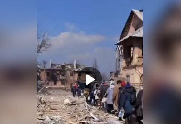 Россияне принудительно вывозят персонал и пациентов больницы №4 0