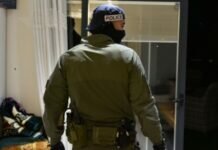 Полиция предотвратила заказное убийство в Кфар-Сабе. Оперативники задержали четверых подозреваемых. Израильский информационно-аналитический сайт. Последние новости Израиля и мира, новости онлайн detaly.co.il