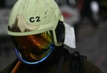 Во Владикавказе потушили пожар в торговом центре