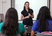 Учителя оправдывают забастовку: «Зарплаты не хватает на месяц». Генеральный директор министерства образования Далит Штаубер обвиняет министерство финансов в затягивании переговоров о повышении заработной платы учителей. Израильский информационно-аналитический сайт. Последние новости Израиля и мира, новости онлайн detaly.co.il