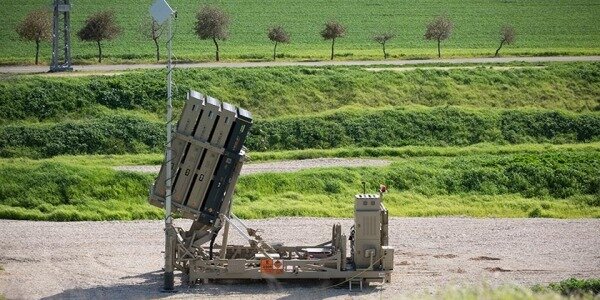 Украина хочет купить у Израиля «Железный купол». «Нам нужна помощь Израиля. Я имею в виду, что нам нужна военно-техническая поддержка», – сказал посол Украины в Израиле Евгений Корнийчук.&nbsp;Израильский информационно-аналитический сайт. Последние новости Израиля и мира, новости онлайн detaly.co.il0