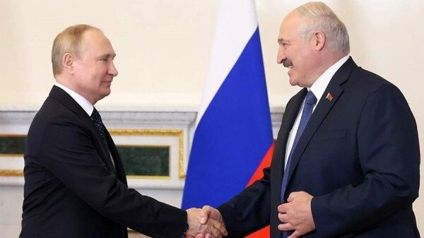 Путин поздравил Лукашенко с Днем независимости Белоруссии0