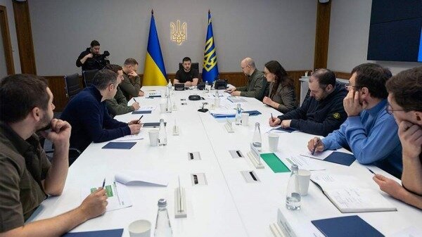 Захарова назвала денацификацией отставку главы СБУ и генпрокурора Украины0
