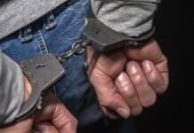 В Москве семья помогла поймать вора, укравшего телефон у подростка