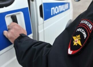 Во Владивостоке группа подростков избила сверстника