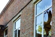 ВСУ обстреляли два приграничных поселка в Курской области