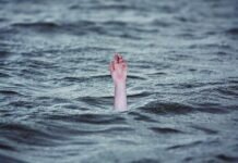 На пляже Тель-Авива спасли четырех утопающих, среди них 4-летний мальчик