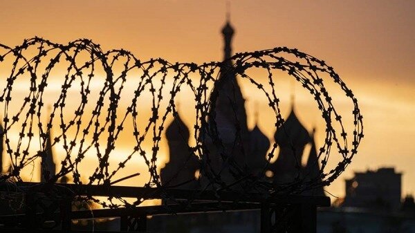 Посол Антонов указал на провальность санкций США против России0