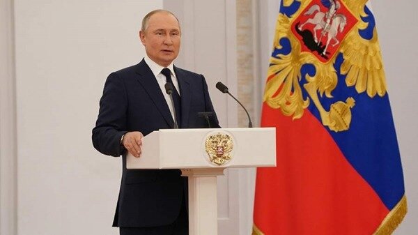 Путин поздравил российских десантников с Днем ВДВ0