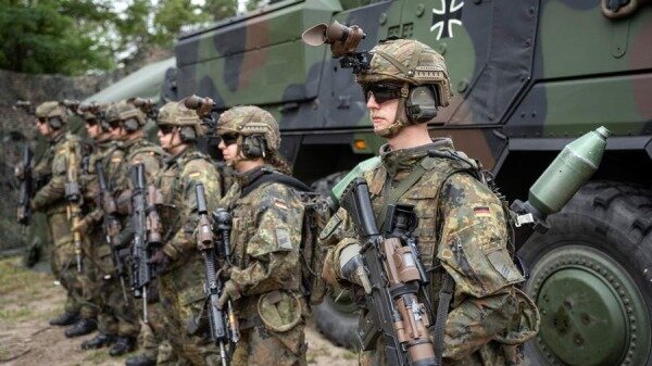В минобороны ФРГ исключили размещение военных Евросоюза на Украине0
