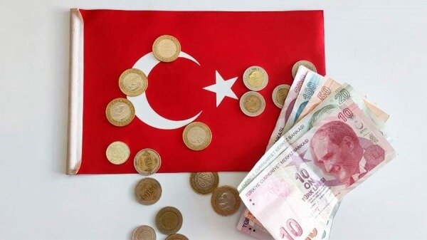 Эксперты АТОР посоветовали российским туристам брать наличную валюту в Турцию0