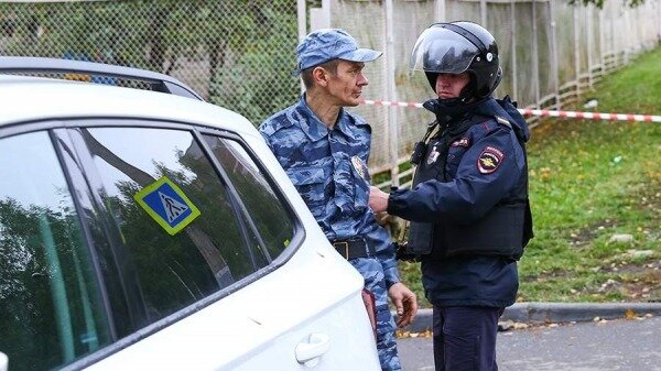 Напавший на школу в Ижевске стоял на учете в психоневрологическом диспансере0