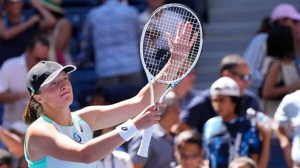 Первая ракетка мира Швентек вышла в четвертый круг US Open0