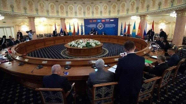 Представители ОДКБ прибыли в Ереван0