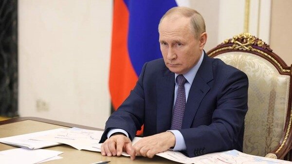 Путин выразил соболезнования родным жертв стрельбы в школе в Ижевске0