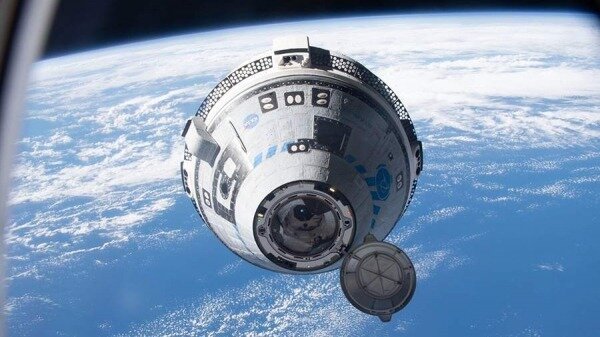 РФ может начать отправку космонавтов на американском Starliner после трех полетов0
