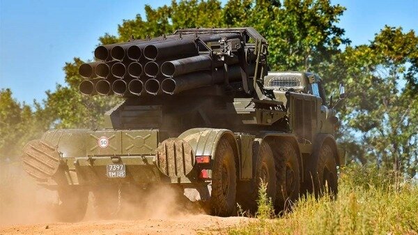 Российские «Ураганы» разнесли украинские позиции на подступах к Угледару0