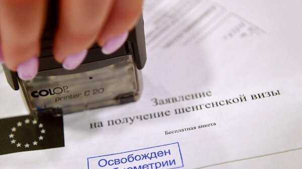 Стоимость шенгенской визы для россиян вырастет с €35 до €800