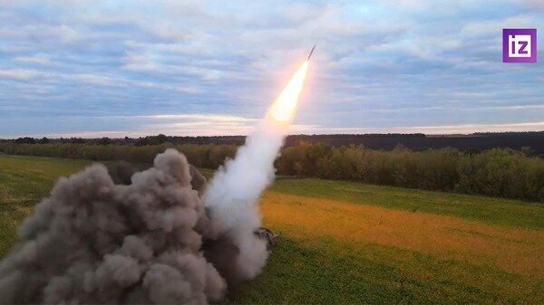 Удары расчетов РСЗО «Смерч» уничтожили украинские боеприпасы и военную технику0