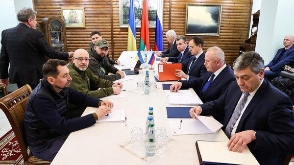 В Кремле назвали востребованным переговорный процесс между РФ и Украиной0