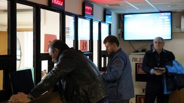 В Москве из-за сбоя приостановлена выдача прав и регистрация авто0