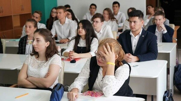 В школах РФ введут предмет по основам духовно-нравственной культуры0