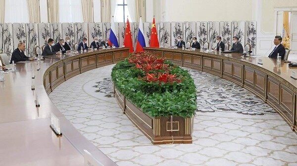 В США почувствовали угрозу после встречи Путина и Си Цзиньпина0