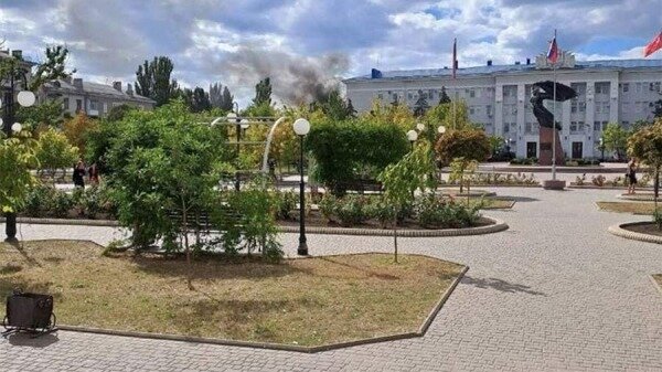 Власти Запорожья назвали терактом взрыв у здания администрации Бердянска0