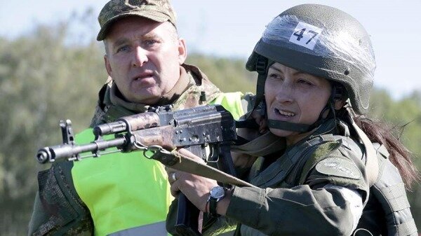 Военнообязанным женщинам с 1 октября запретят выезжать с Украины0
