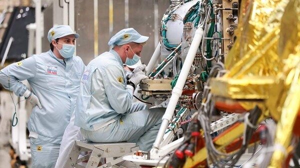 Запуск первой российской миссии к Луне перенесен на 2023 год0