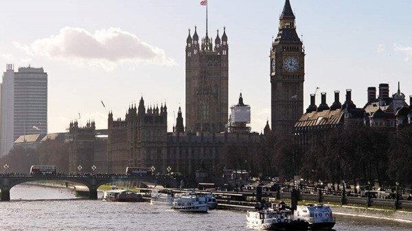 Нового премьер-министра Британии выберут в течение недели0