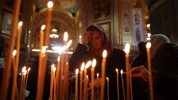 Православные в России празднуют Покров Пресвятой Богородицы0