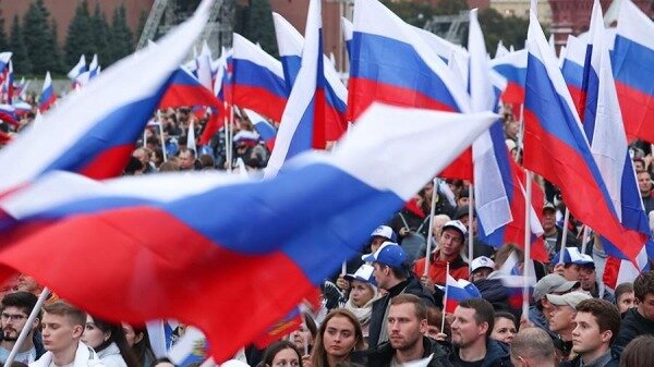 Путин призвал укреплять суверенную систему образования в России0