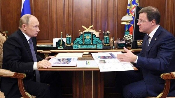 Путин провел встречу с губернатором Самарской области Азаровым0