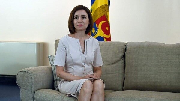 Санду в разговоре с пранкерами заявила о готовности сдать Украине земли Молдавии0