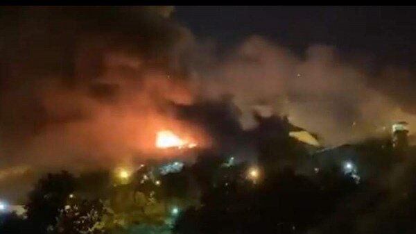 Восемь человек пострадали при пожаре в тюрьме в Тегеране0