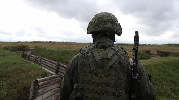 ВСУ потеряли до 50 военных и танк в боях в ЛНР за сутки0